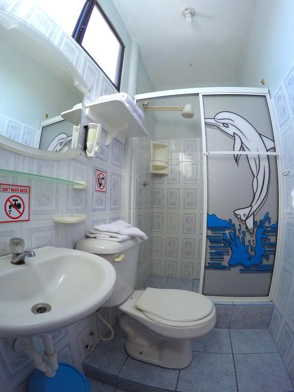 Dolphin House Hotell Puerto Baquerizo Moreno Eksteriør bilde