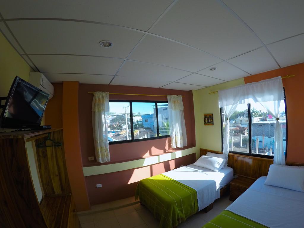 Dolphin House Hotell Puerto Baquerizo Moreno Eksteriør bilde